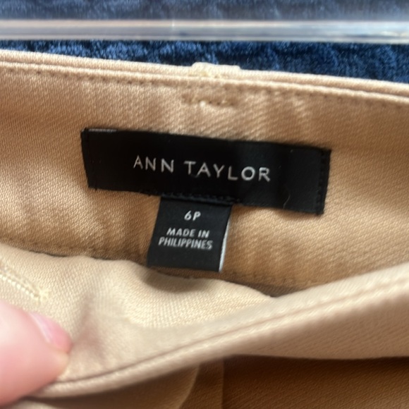 Ann Taylor The Perfect Wide Leg Crop Pants Size 6P - Picture 7 of 10